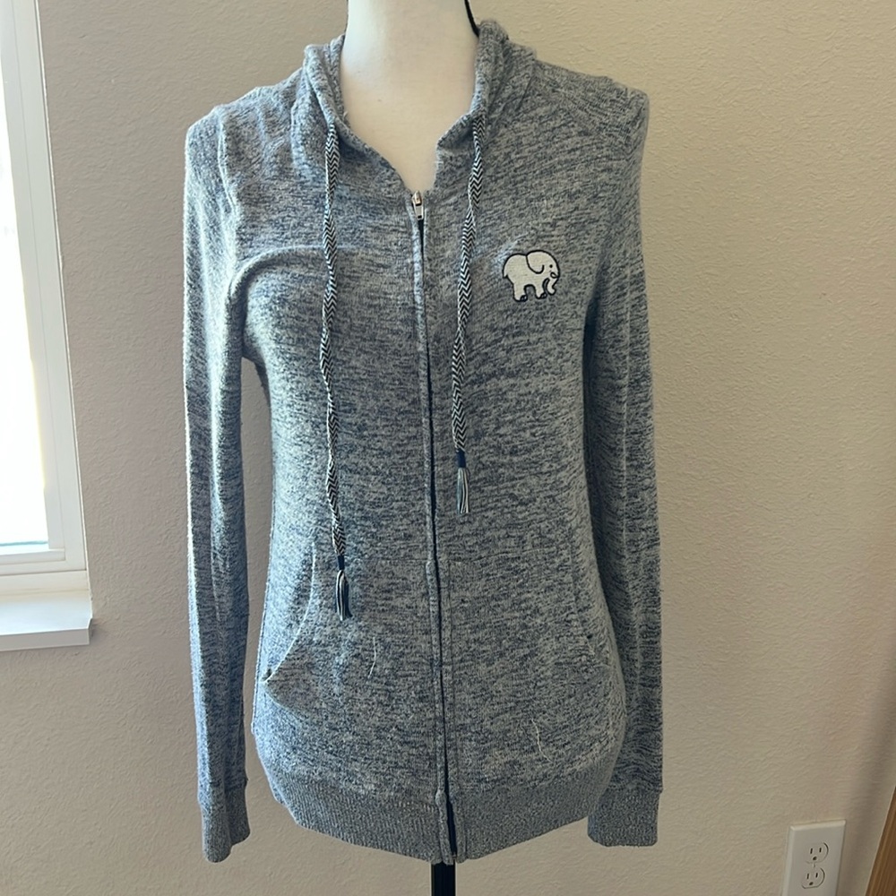 3/$12 - Ivory Ella Lightweight Elephant Hoodie - Size Small